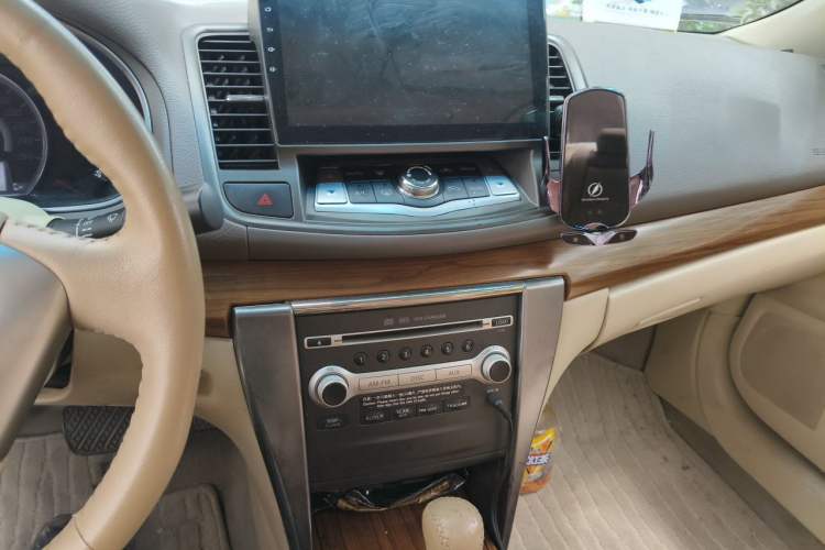 Used Nissan Teana 2011 2.0L XL Comfort Edition Audio And AC Panel