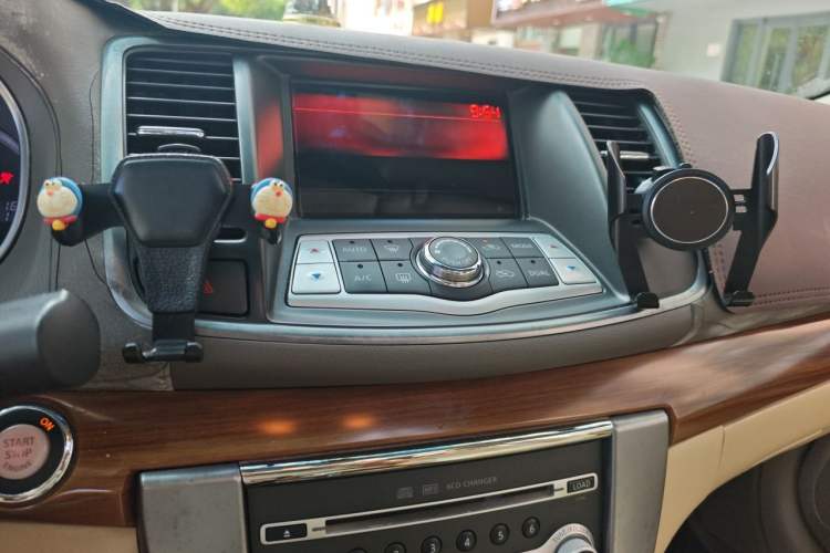 Used Nissan Teana 2011 2.0L XL Comfort Edition Audio And AC Panel