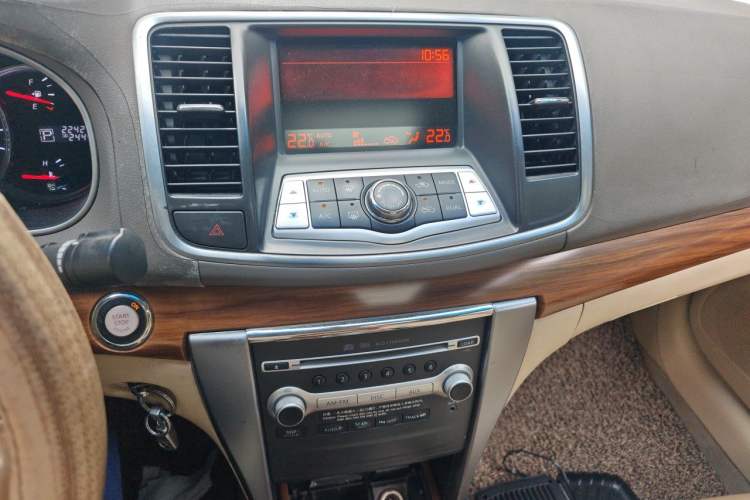 Used Nissan Teana 2011 2.0L XL Comfort Edition Audio And AC Panel