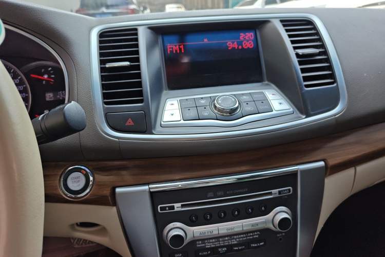 Used Nissan Teana 2011 2.0L XL Comfort Edition Audio And AC Panel