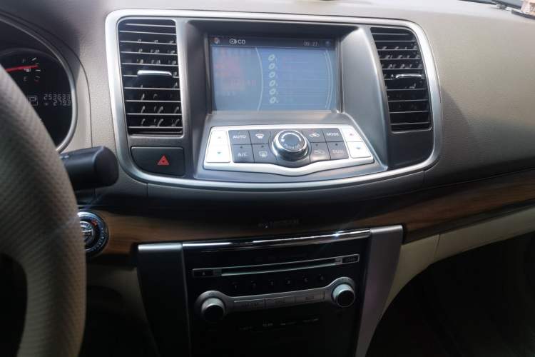 Used Nissan Teana 2011 2.0L XL-NAVI Smart Edition Audio And AC Panel