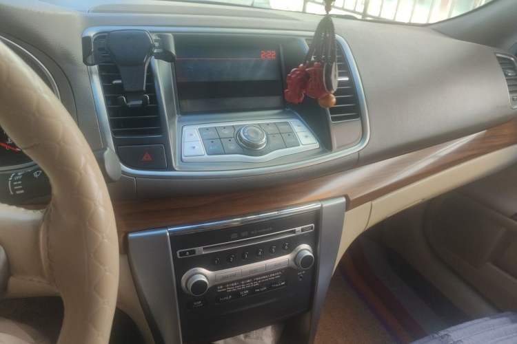 Used Nissan Teana 2011 2.0L XE Standard Edition Audio And AC Panel