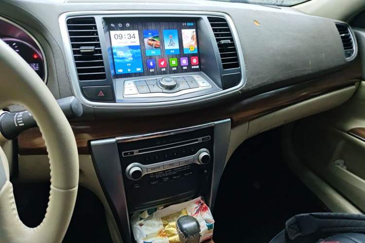 Used Nissan Teana 2011 2.5L XL Advanced Edition Audio And AC Panel