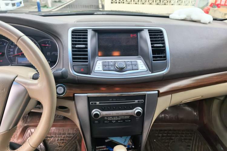Used Nissan Teana 2011 2.0L XL Comfort Edition Audio And AC Panel