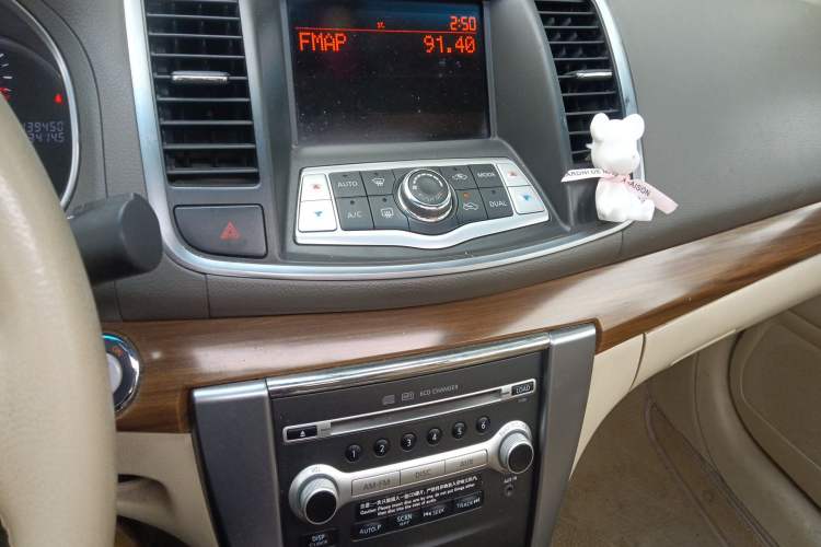 Used Nissan Teana 2011 2.0L XL Comfort Edition Audio And AC Panel