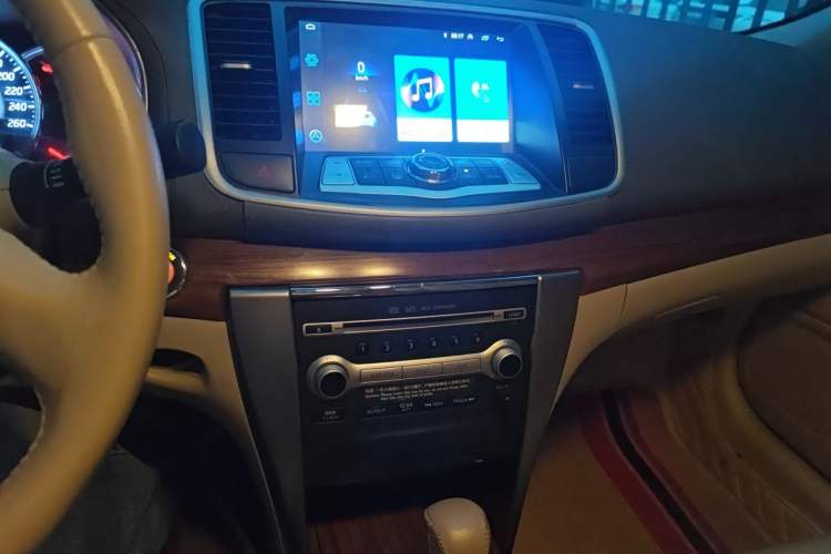 Used Nissan Teana 2011 2.0L XL Comfort Edition Audio And AC Panel