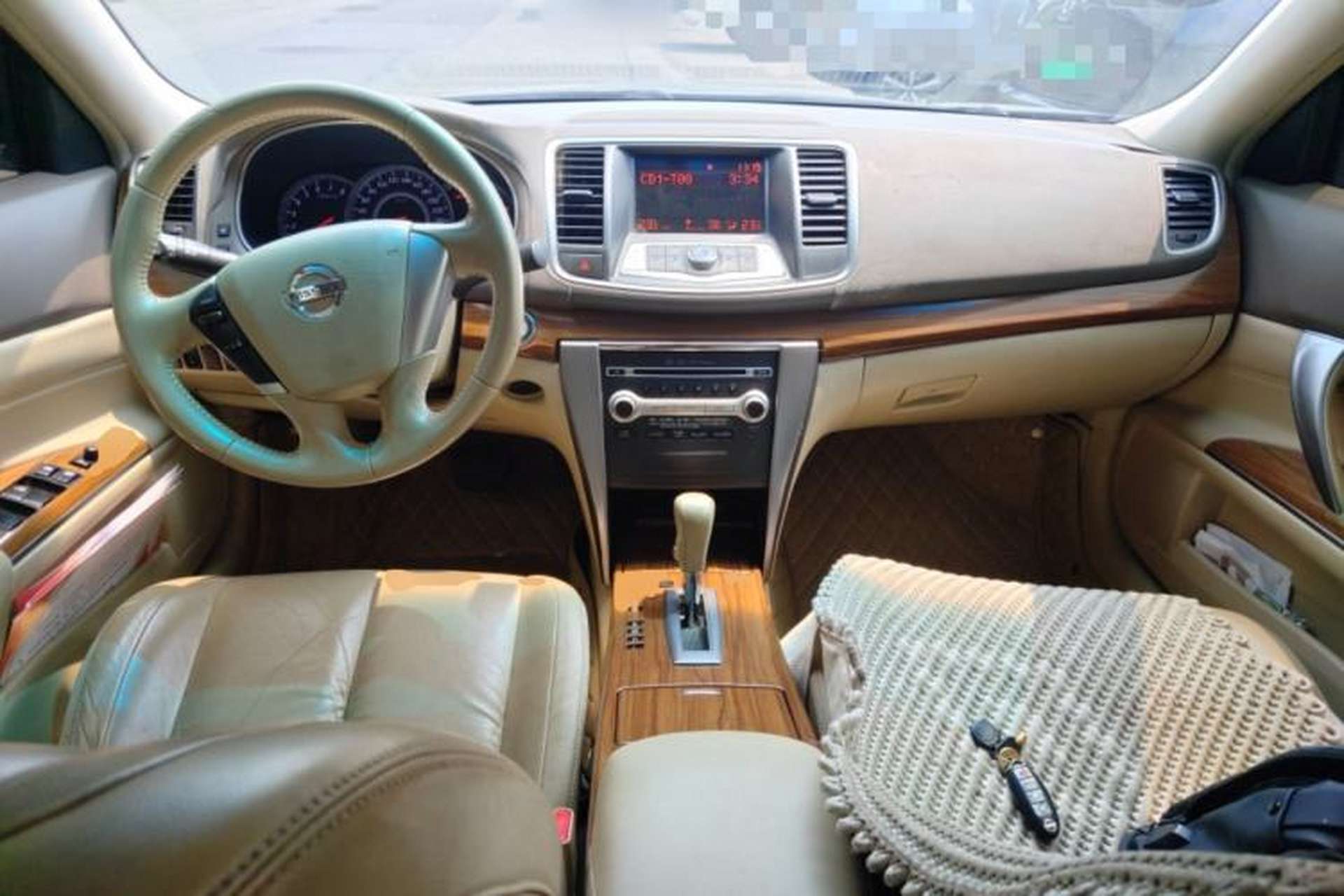 Used Nissan Teana 2011 2.0L XL Comfort Edition Center Console