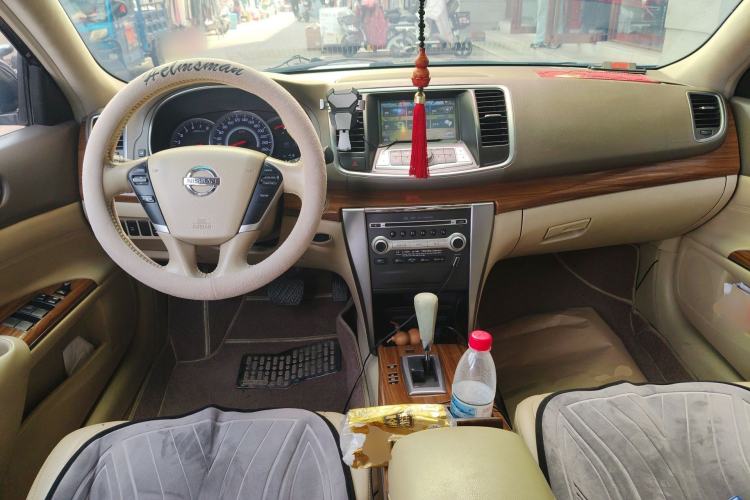 Used Nissan Teana 2011 2.5L XL Advanced Edition Center Console