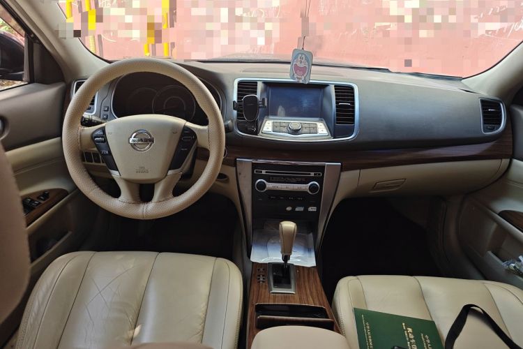 Used Nissan Teana 2011 2.5L XL Glory Edition Center Console