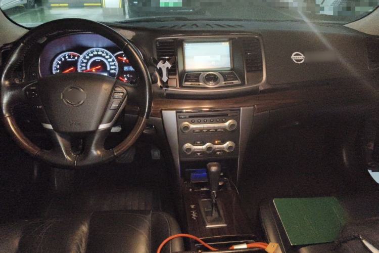 Used Nissan Teana 2011 Duke 2.5L XV Luxury Edition Center Console
