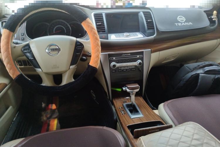 Used Nissan Teana 2011 2.5L XL Advanced Edition Center Console