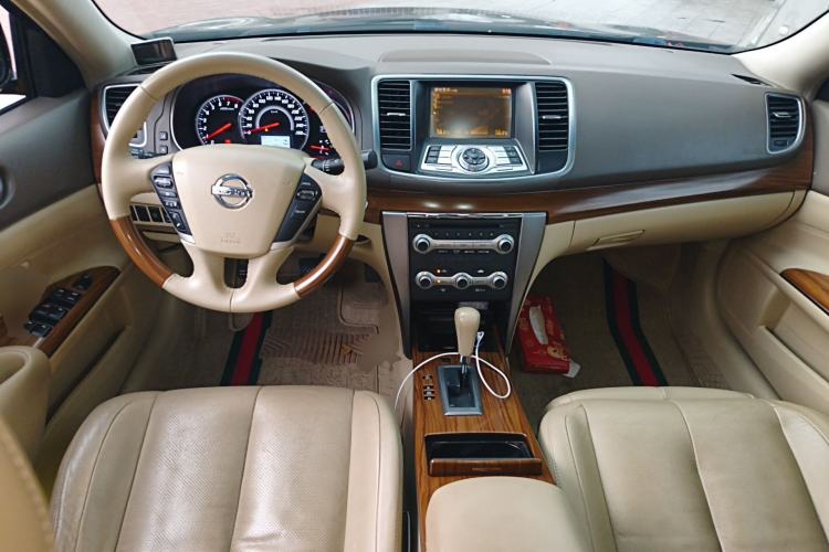 Used Nissan Teana 2011 Duke 2.5L XV VIP Prestige Edition Center Console