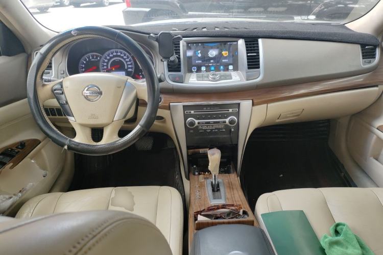 Used Nissan Teana 2011 2.0L XL Glory Edition Center Console