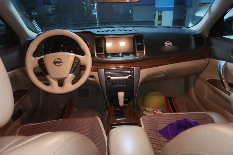 Used Nissan Teana 2011 2.5L XL Glory Edition Center Console
