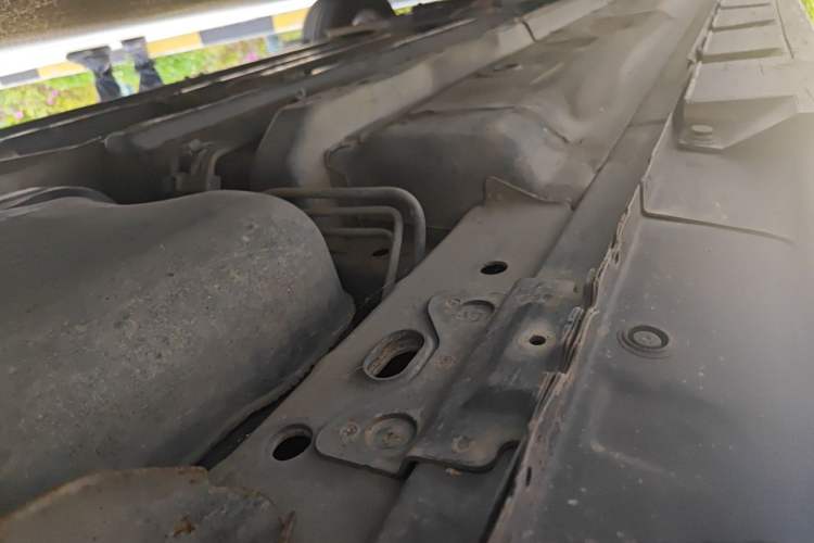Used Nissan Teana 2011 2.5L XL Advanced Edition Chassis Rear Left