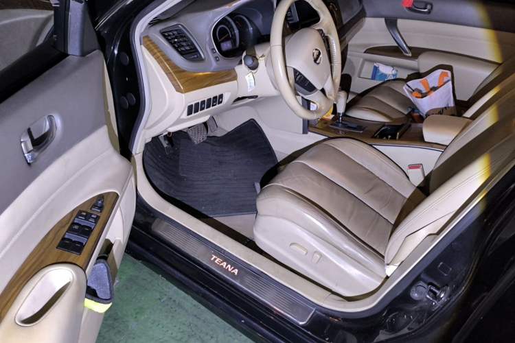 Used Nissan Teana 2011 2.5L XL Advanced Edition Driver Seat