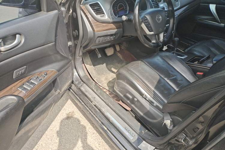 Used Nissan Teana 2011 Duke 2.5L XV VIP Prestige Edition Driver Seat