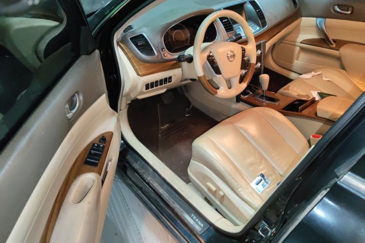 Used Nissan Teana 2011 Duke 2.5L XV Luxury Edition Driver Seat