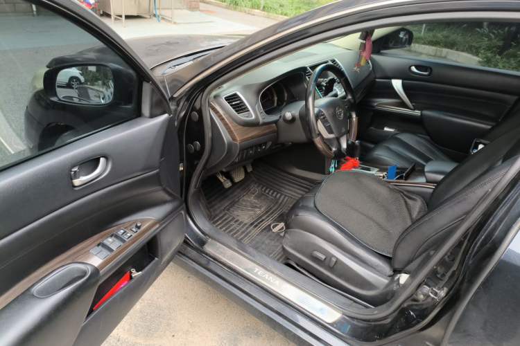 Used Nissan Teana 2011 Duke 2.5L XV Luxury Edition Driver Seat