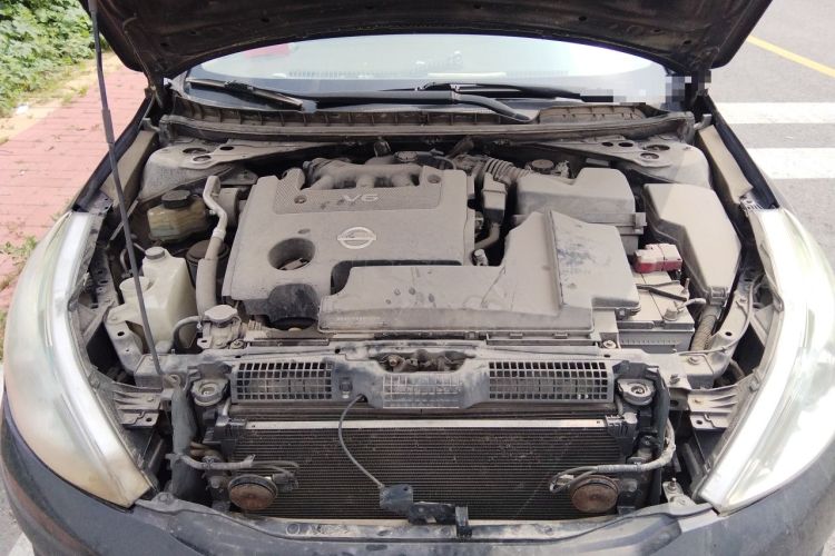 Used Nissan Teana 2011 2.5L XL Glory Edition Engine Bay