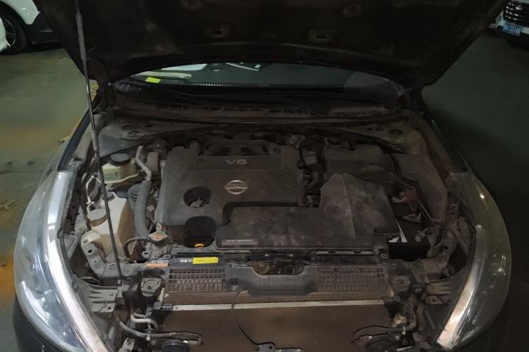Used Nissan Teana 2011 2.5L XL Advanced Edition Engine Bay
