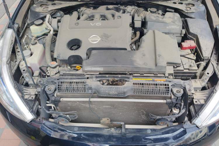 Used Nissan Teana 2011 2.5L XL Advanced Edition Engine Bay