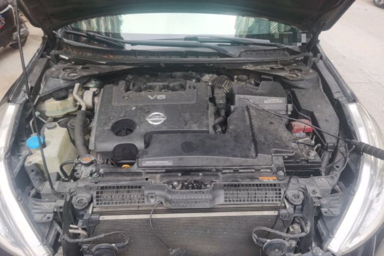 Used Nissan Teana 2011 2.5L XL Advanced Edition Engine Bay