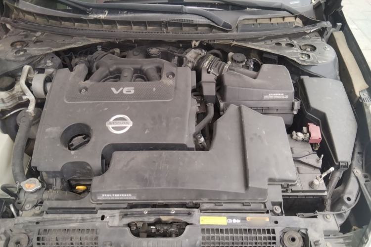 Used Nissan Teana 2011 Duke 2.5L XV Luxury Edition Engine Bay