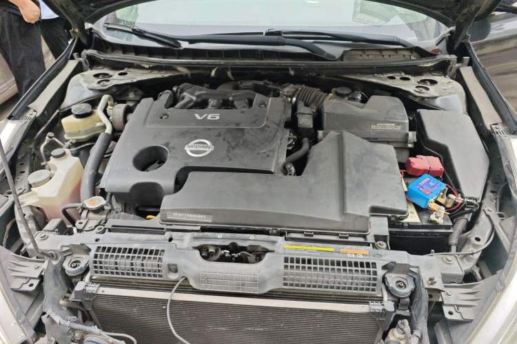 Used Nissan Teana 2011 2.5L XL Glory Edition Engine Bay