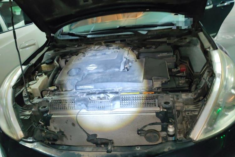 Used Nissan Teana 2011 Duke 2.5L XV Luxury Edition Engine Bay