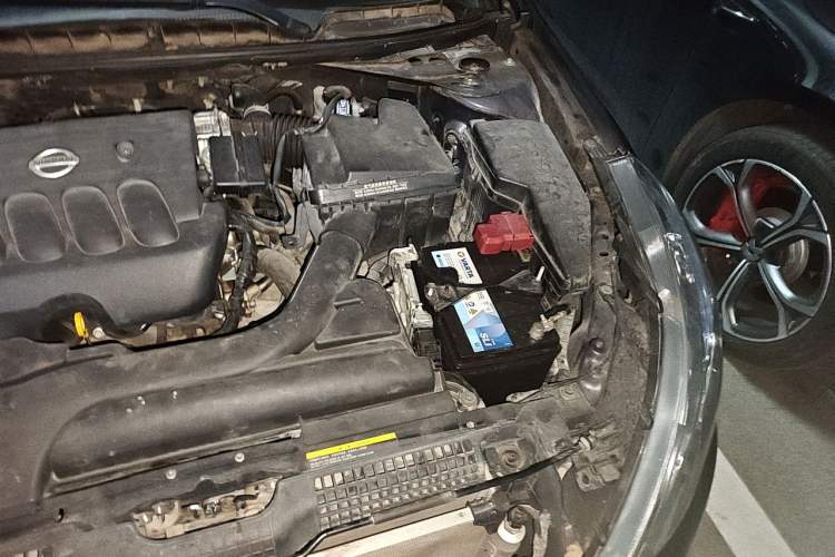 Used Nissan Teana 2011 2.0L XL Comfort Edition Engine Bay Left