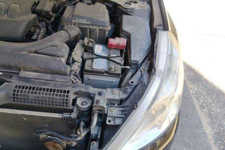 Used Nissan Teana 2011 2.0L XL Comfort Edition Engine Bay Left
