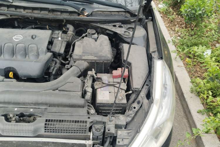 Used Nissan Teana 2011 2.0L XL Comfort Edition Engine Bay Left