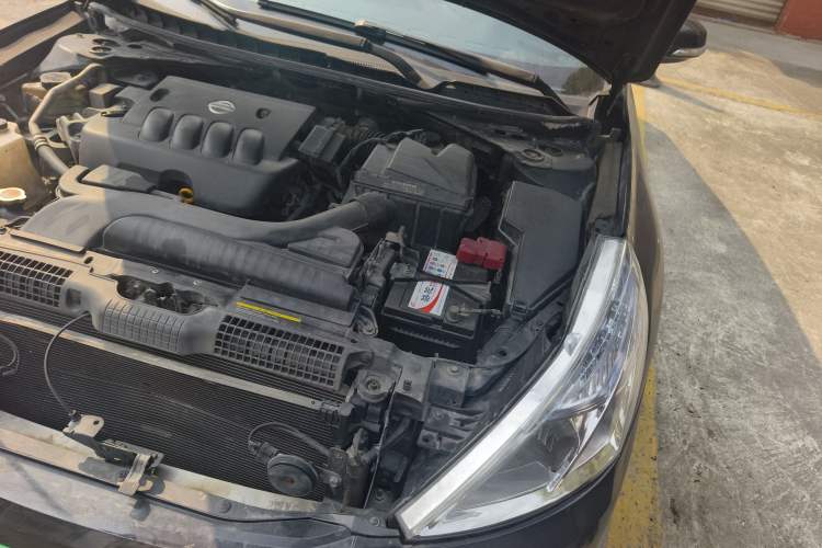 Used Nissan Teana 2011 2.0L XL Comfort Edition Engine Bay Left