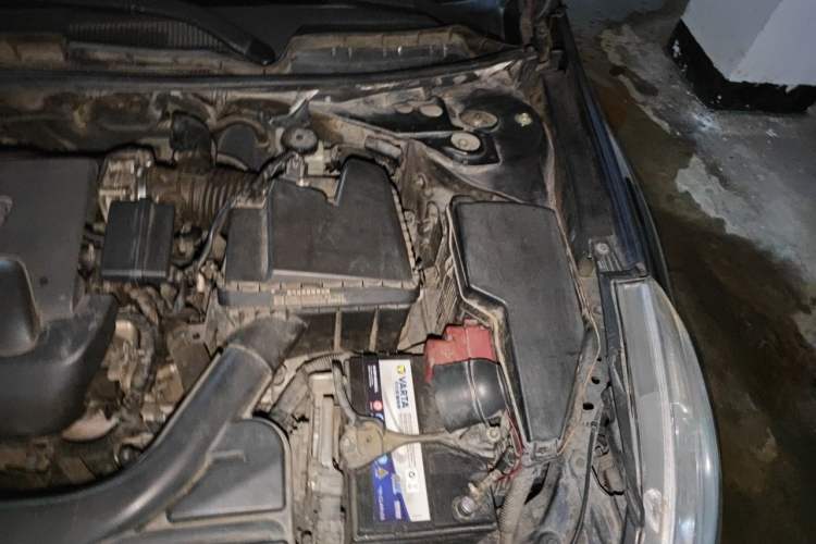 Used Nissan Teana 2011 2.0L XL Glory Edition Engine Bay Left
