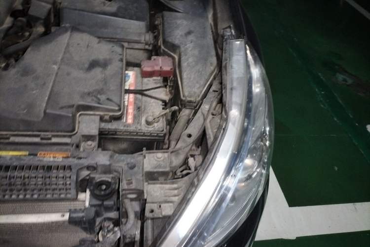 Used Nissan Teana 2011 Duke 2.5L XV Luxury Edition Engine Bay Left