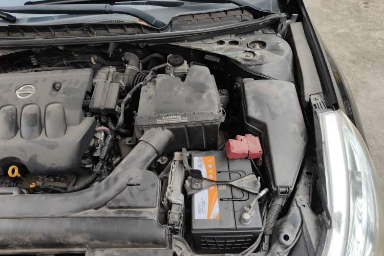 Used Nissan Teana 2011 2.0L XL Comfort Edition Engine Bay Left