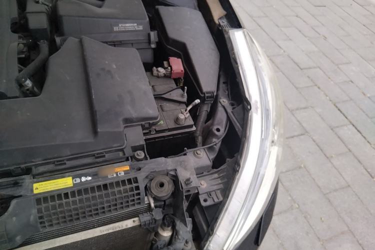 Used Nissan Teana 2011 Duke 2.5L XV Luxury Edition Engine Bay Left