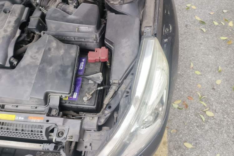 Used Nissan Teana 2011 2.5L XL Advanced Edition Engine Bay Left