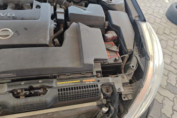 Used Nissan Teana 2011 2.5L XL Advanced Edition Engine Bay Left