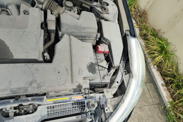 Used Nissan Teana 2011 2.5L XL Advanced Edition Engine Bay Left