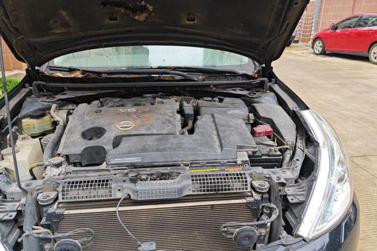 Used Nissan Teana 2011 2.5L XL Glory Edition Engine Bay Left