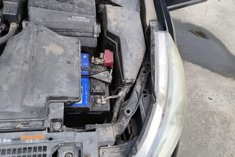 Used Nissan Teana 2011 2.5L XL Advanced Edition Engine Bay Left
