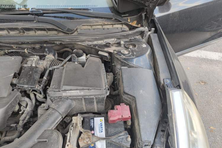 Used Nissan Teana 2011 2.0L XL Glory Edition Engine Bay Left
