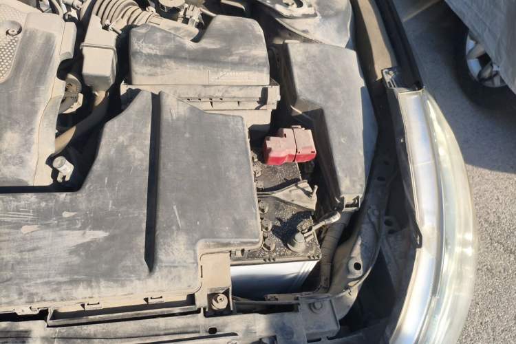 Used Nissan Teana 2011 Duke 2.5L XV Luxury Edition Engine Bay Left