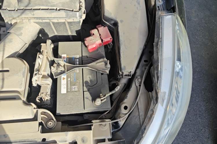 Used Nissan Teana 2011 2.0L XL Glory Edition Engine Bay Left