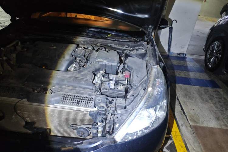Used Nissan Teana 2011 2.0L XL Comfort Edition Engine Bay Left