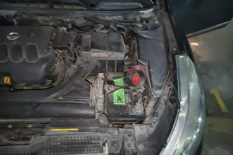 Used Nissan Teana 2011 2.0L XL Comfort Edition Engine Bay Left