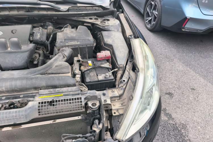 Used Nissan Teana 2011 2.0L XL Comfort Edition Engine Bay Left
