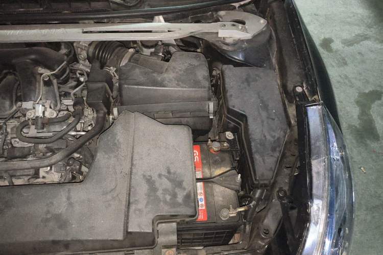 Used Nissan Teana 2011 Duke 2.5L XV Luxury Edition Engine Bay Left